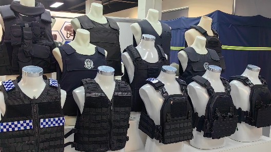 防刺服大揭秘！防護(hù)加戰(zhàn)術(shù)，雙重保障